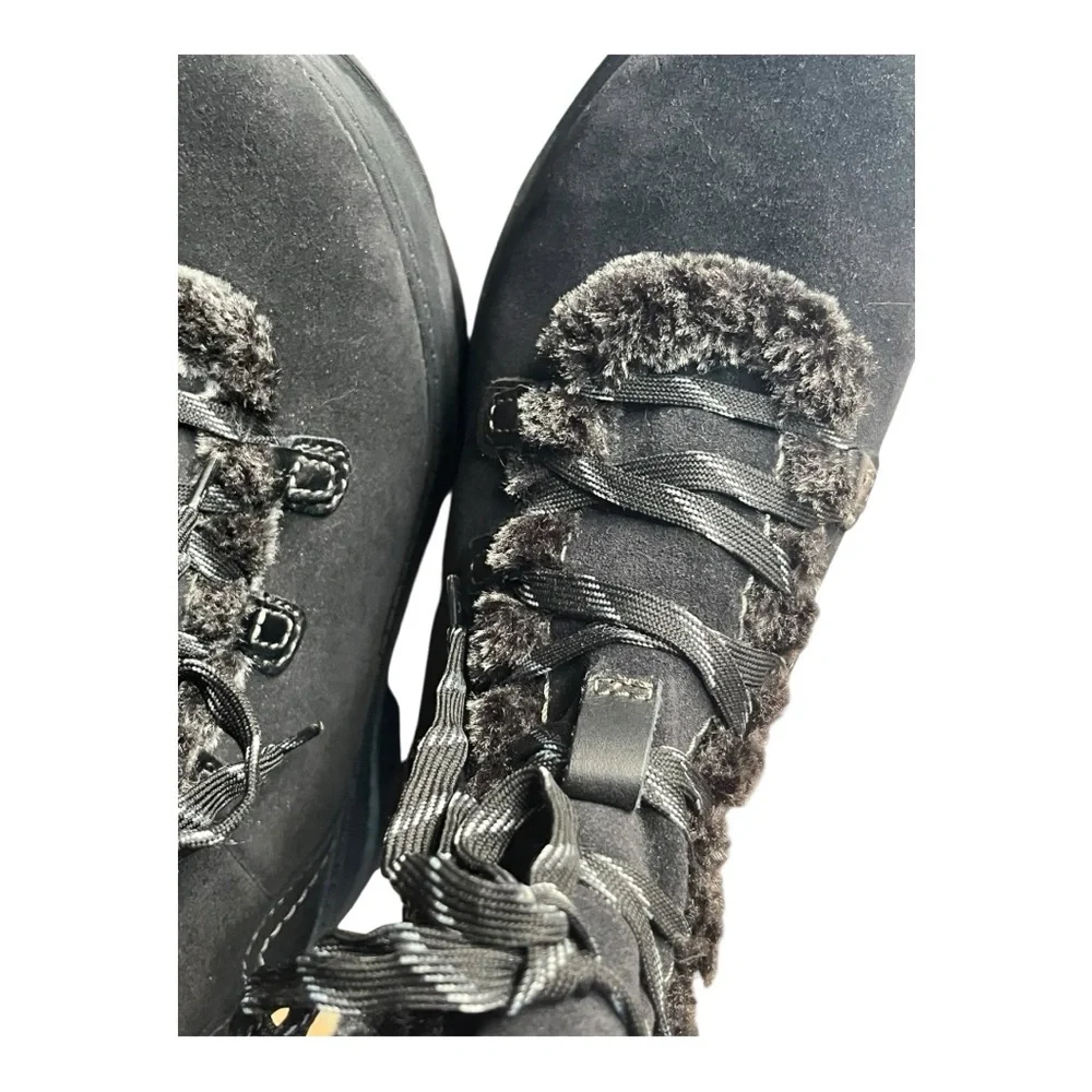 NWT Clarks Aveleigh Zip black suede leather boots